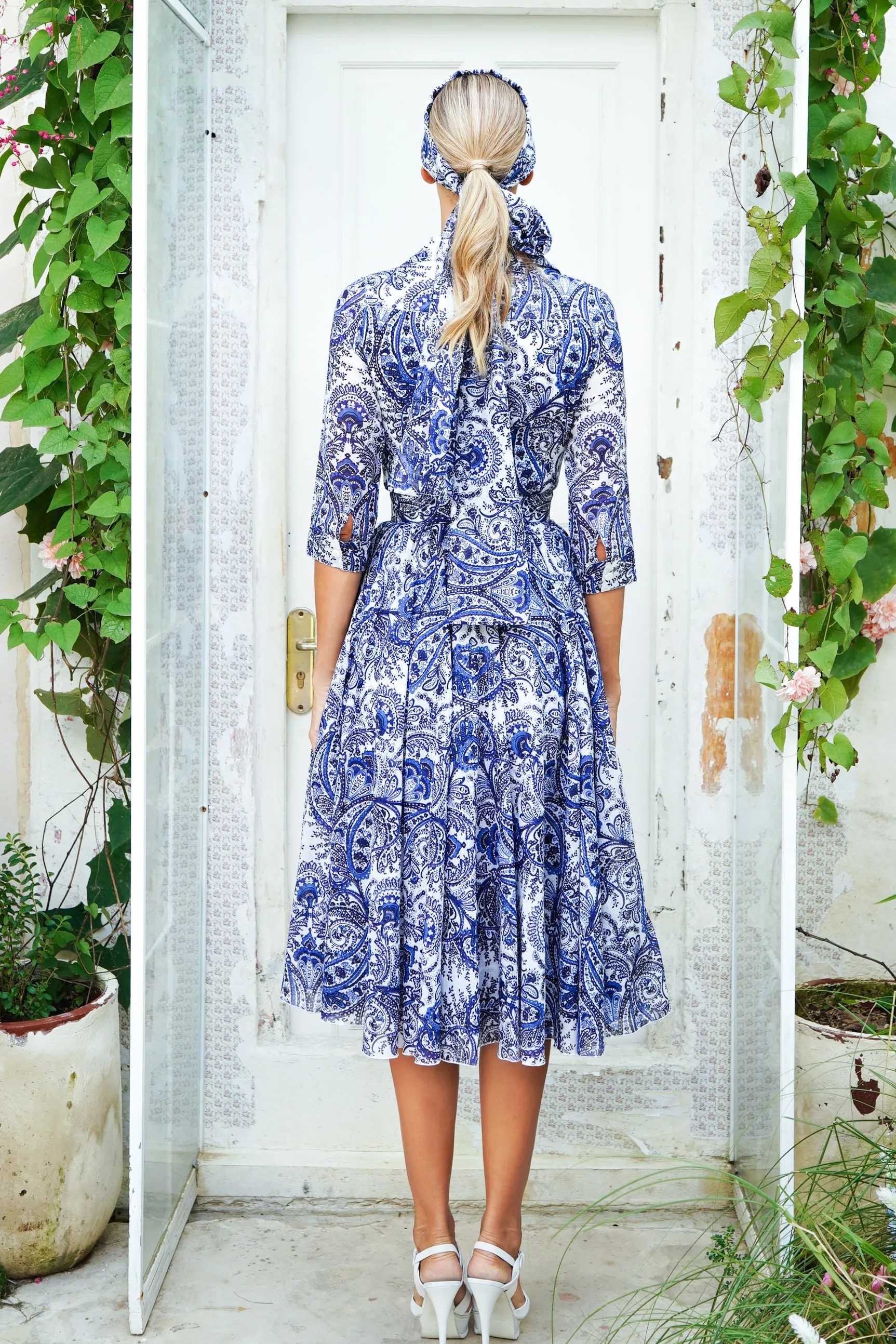 Aster Dress Shirt Collar 3/4 Sleeve Midi Length Cotton Musola (Russian Paisley)