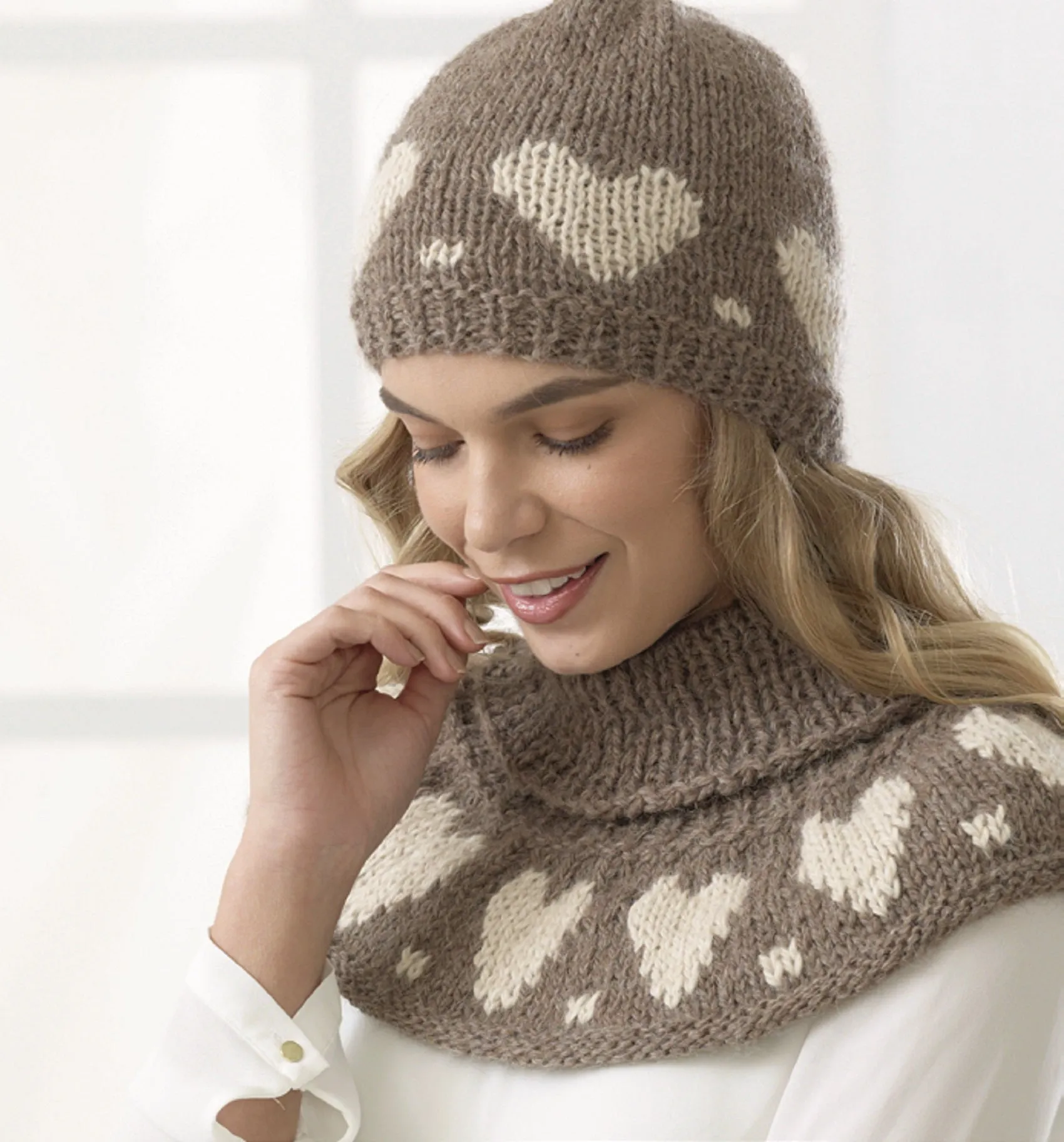 King Cole Alpaca Supersoft Knitting Book 1 (Jenny Watson)