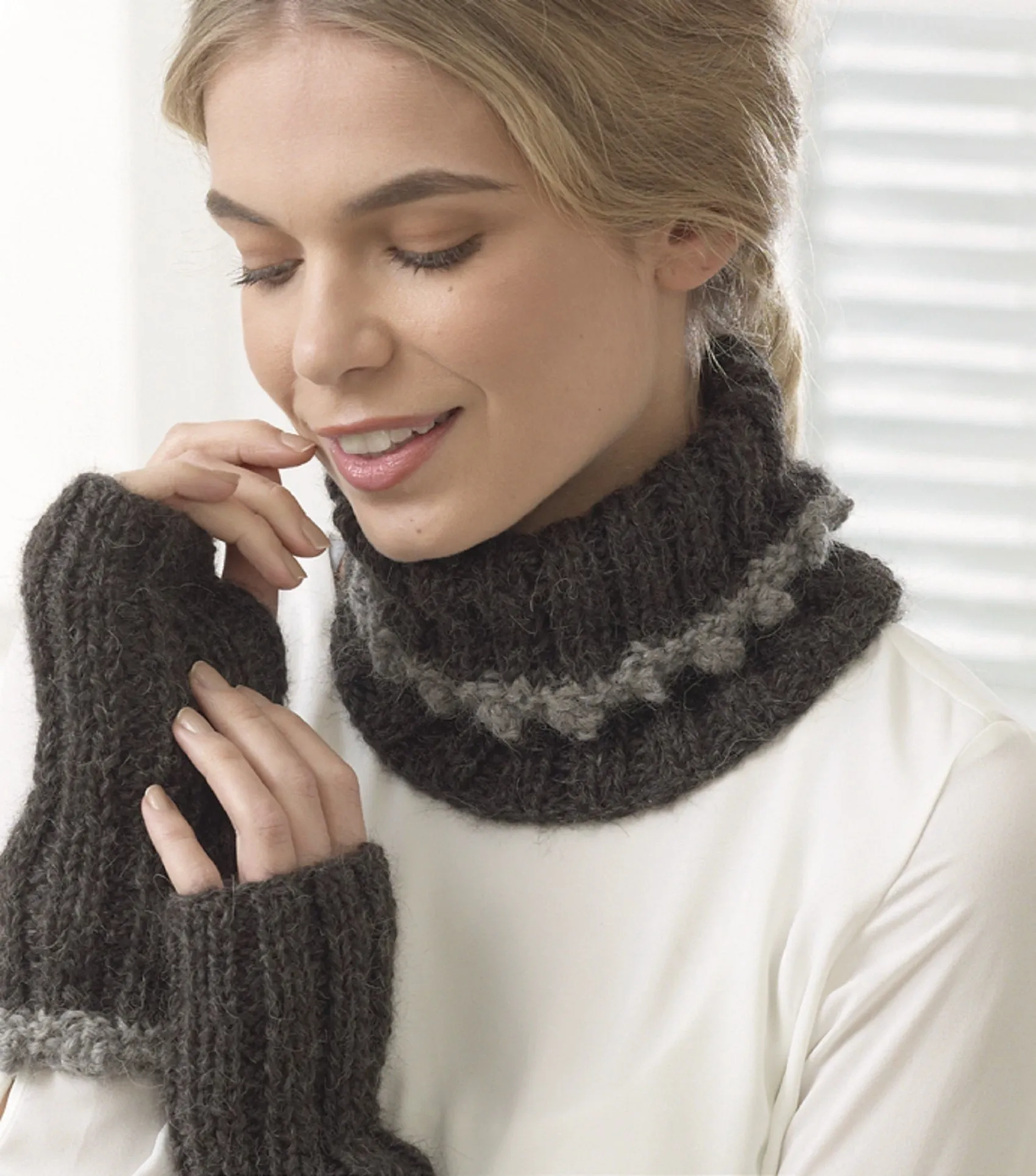 King Cole Alpaca Supersoft Knitting Book 1 (Jenny Watson)
