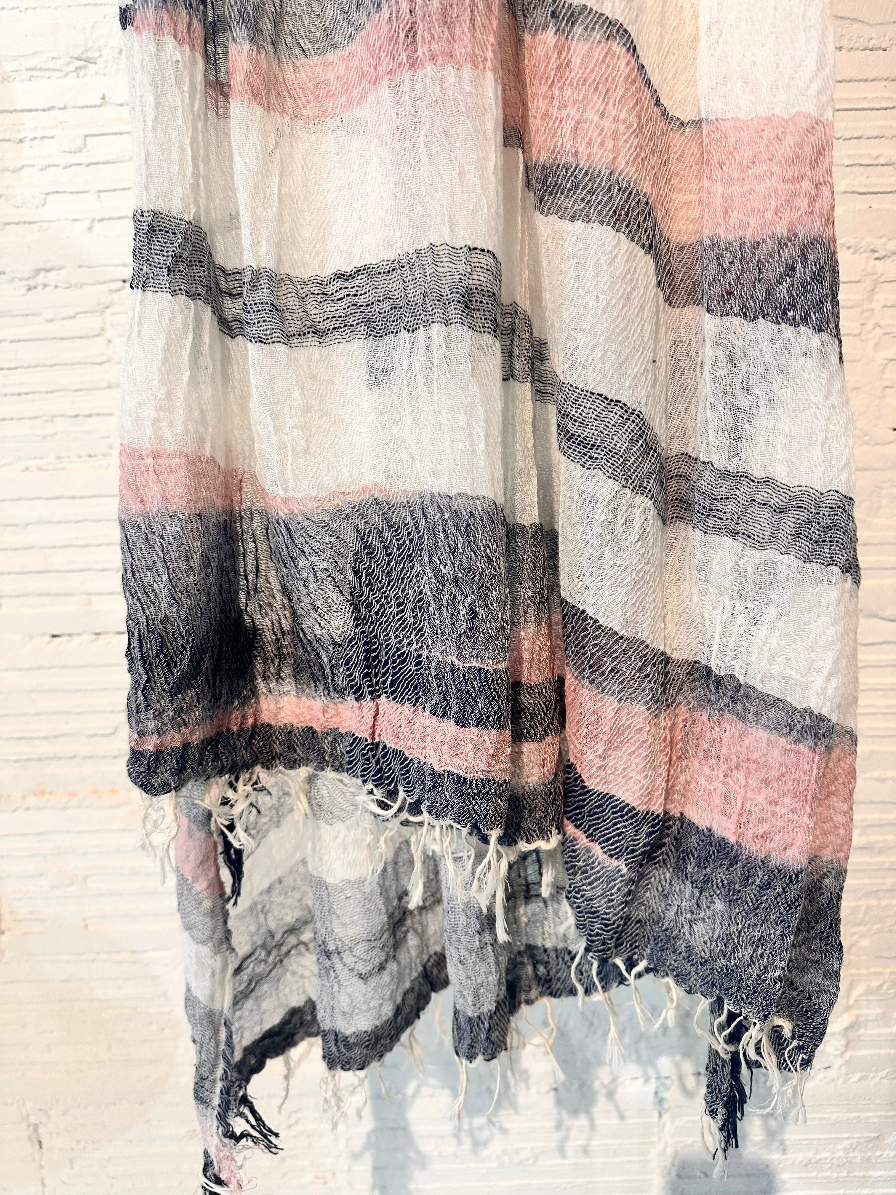 Tamaki-Niime 90'' x 66'' big gauze roots scarf by tamaki