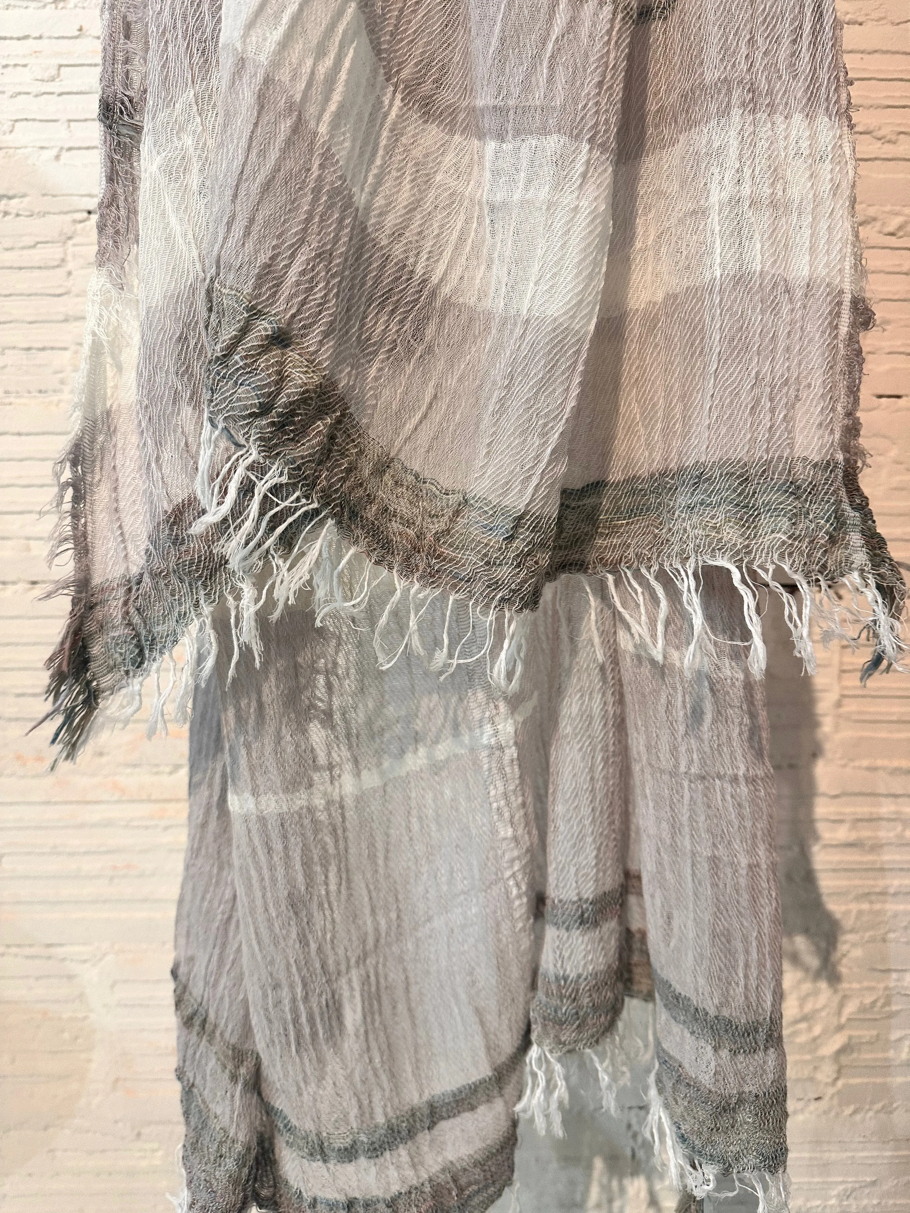 Tamaki-Niime 90'' x 66'' big gauze roots scarf by tamaki