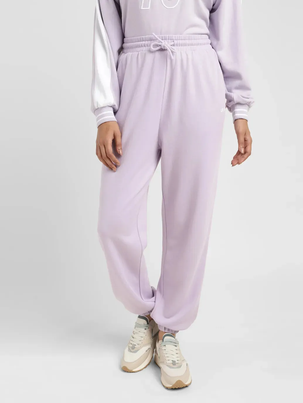 Women's High Rise Lilac Regular Fit Joggers
